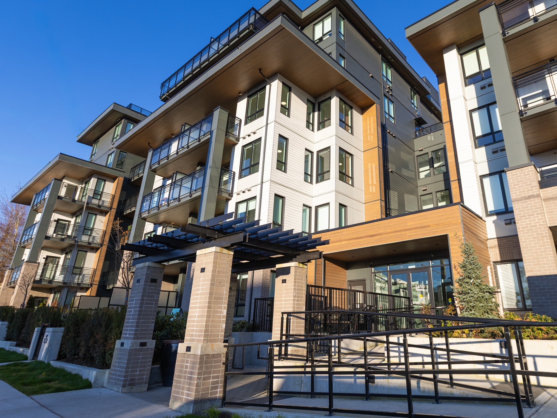 #603 – 2450 Garden Drive